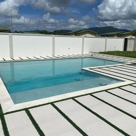 Peaceful 3-Br Villa With Pool & Modern Amenities Arima Exterior photo